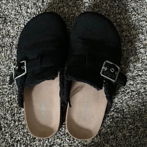 Old Navy Clog slipper shoes